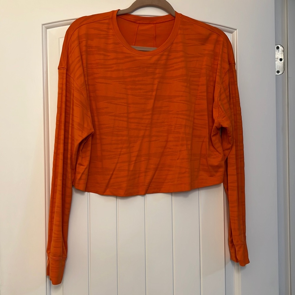 Lululemon crop long sleeve
